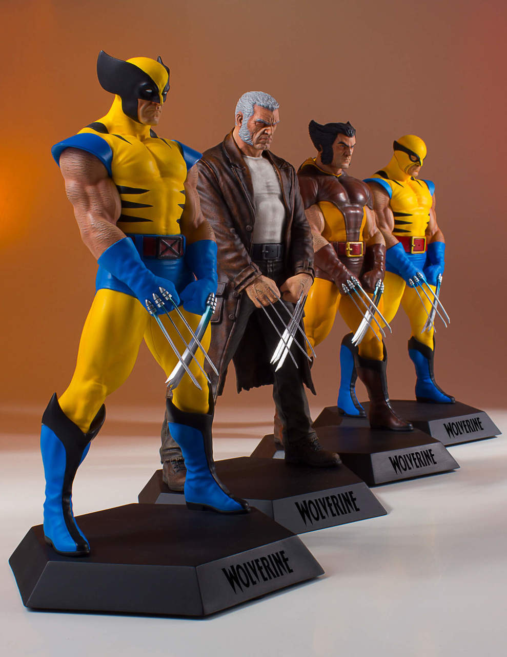 Wolverine-92-Collectors-Gallery-Statue